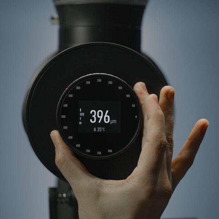 Mahlkönig EK Omnia LED touchscreen grind dial